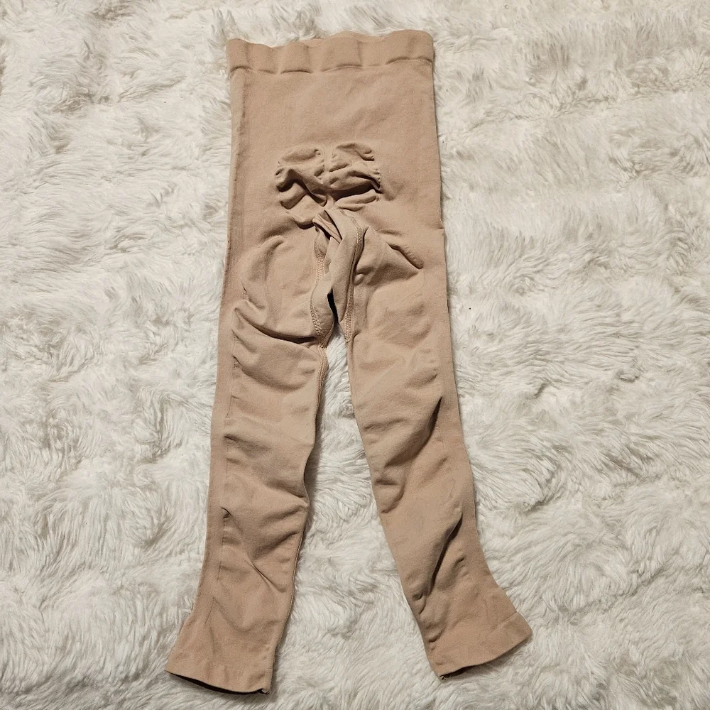 SKIMS Seamless Sculpt Maternity High Waist Legging S/M Ochre NEW - Picture 6 of 6